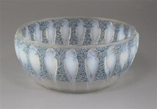 A Rene Lalique Perruches pattern opalescent bowl (coupe), model 419, design c.1931, 25cm diameter